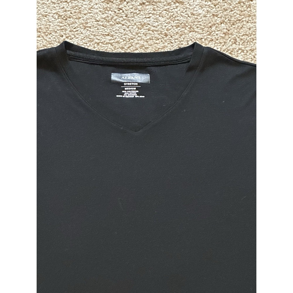 Men's Alfani Stretch Short Sleeve V Neck Shirt - Medium - Picture 2 of 3